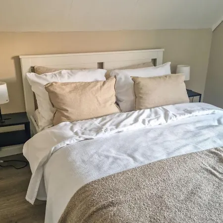 Holiday home Holiday Furuholmen - Fjs293 By Interhome