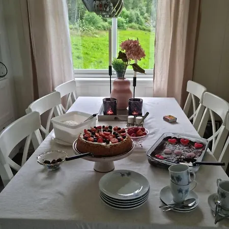 Holiday Furuholmen - Fjs293 By Interhome Holiday home Lavik (Sogn og Fjordane)
