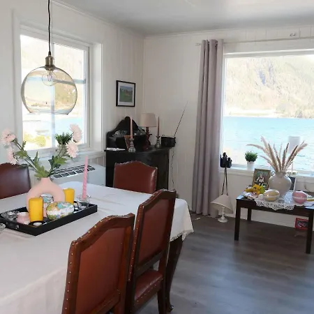 Holiday Furuholmen - Fjs293 By Interhome Holiday home Lavik (Sogn og Fjordane)