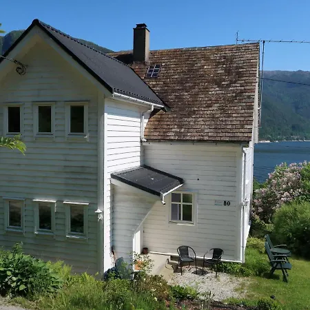 Holiday home Holiday Furuholmen - Fjs293 By Interhome *